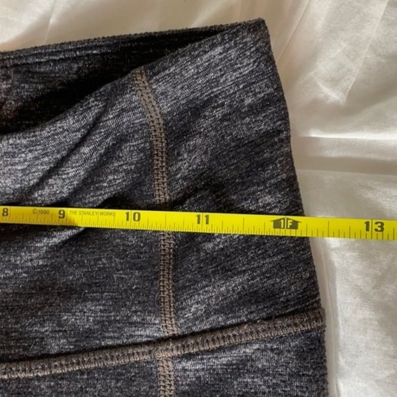 Athleta Criss Cross Heathered Grey Capri Legging - Picture 9 of 12